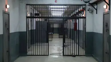 "Cezaevinde isyan çıktı" iddiasında 8 kişi hakkında gözaltı kararı