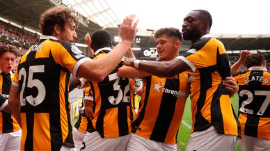 Hull City'den Premier Lig'e rüya gibi başlangıç: Manchester United'ı 2 golle devirdiler