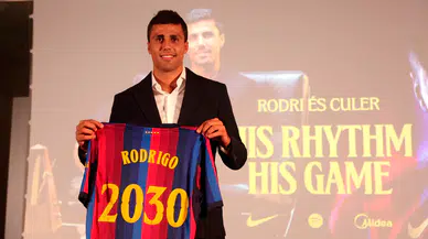 Yılın transferi resmen açıklandı: Rodri 4 yıllığına Barcelona'da