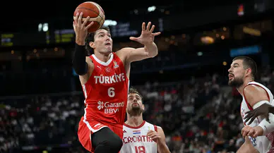 12 Dev Adam son topta yıkıldı: Hezonja'nın üçlüğü Hırvatistan'ı finale taşıdı