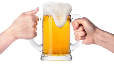 O ülke sıcaktan bunalan halkına günde 1 litre bira içmesini önerdi