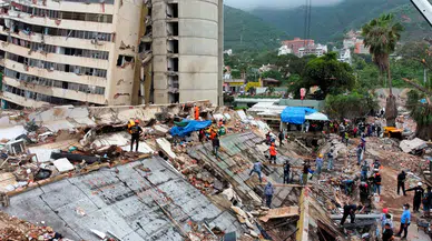 Venezuela'daki çifte deprem felaketinde can kaybı 6 bin 438'e yükseldi