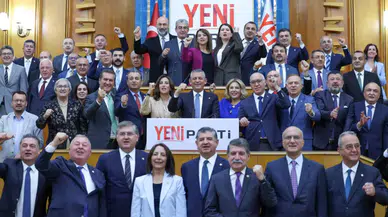 Yeni Partili vekillerden Özgür Özel'e destek: “Sımsıkı ve kol kola Genel Başkanımız'ın arkasındayız”
