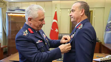 Hava Kuvvetleri Komutanlığı'nda devir teslim: Orgeneral Rafet Dalkıran görevi devraldı