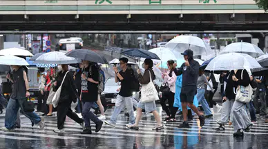 Tokyo'da 35 gündür yağmur dinmedi: 140 yıllık rekor kırıldı
