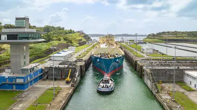 Panama Kanalı nasıl çalışır? Gemileri 26 metre yukarı çıkaran dev mühendislik sistemi