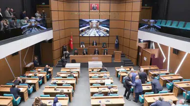 Üsküdar Belediye Meclisi'nde dengeler değişti: 4 CHP'li üye AK Parti'ye geçti