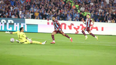 Trabzonspor derbide fırtına gibi esti: Muhammed Salah'tan Galatasaray'a tarihi hat-trick