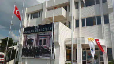Adalar Belediyesi'nde başkan vekili seçildi: AK Parti adayı Kemal Türkyılmaz kazandı