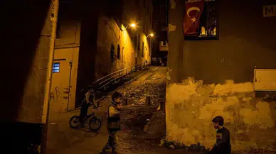 Türkiye ürküten tabloyla yüzleşiyor: Çocuklar neden suça sürükleniyor?