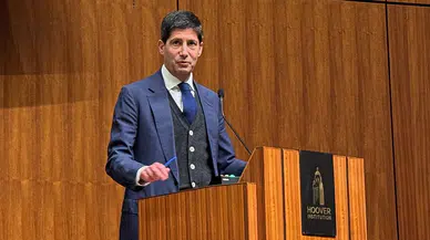 Trump'ın Fed başkanı tercihi belli oldu: Kevin Warsh aday gösterildi