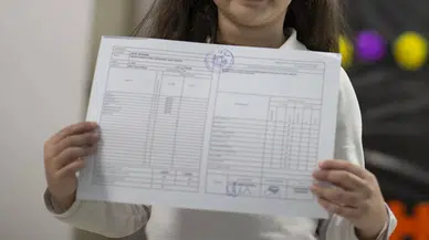 Karnelerde Atatürk ve Türk Bayrağı kaldırılıyor mu? 2026 MEB karne ve gelişim raporu iddiaları