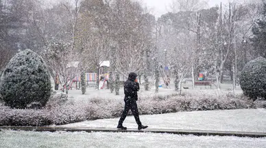 Kar yağışının etkisini artırmasıyla, tatil haberleri de beraberinde geliyor: 2 Ocak'ta hangi şehirlerde okullar tatil?