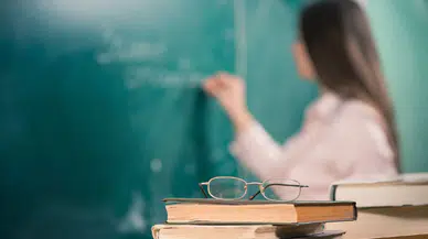 Öğretmen atama ve yer değiştirme yönetmeliği değişti: Yeni kurallar yürürlüğe girdi