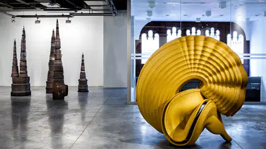 Tony Cragg İstanbul’da: Heykelin ‘Güzel Olan Hâli’ Dirimart’ta