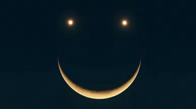 Gökyüzünde "Gülen Yüz" şöleni: Ay, Satürn ve Neptün bu gece kavuşuyor