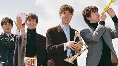 The Beatles’ın dört üyeleri için çekilen biyografi filmlerinden ilk kareler paylaşıldı