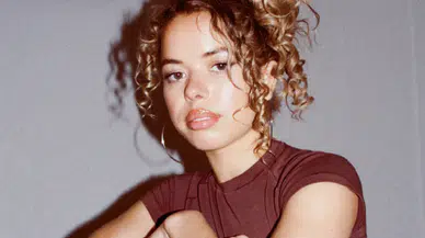 Nilüfer Yanya kimdir, nereli ve kaç yaşında?