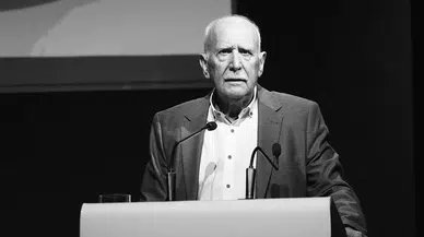 Yunan basını yasta: Yunan televizyonunun efsane ismi Yorgo Papadakis hayatını kaybetti