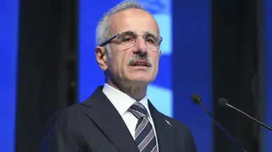 Bakan Abdulkadir Uraloğlu, Esenboğa Havalimanı’nda rahatsızlandı