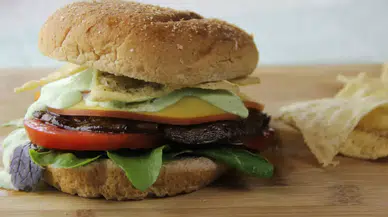 Amsterdam’dan dünyada bir ilk: Hamburgerden uçağa kadar her şey yasaklanıyor