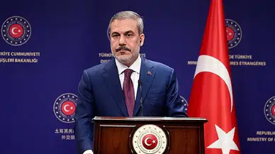 Hakan Fidan: Terörsüz Türkiye için YPG de silah bırakmalı