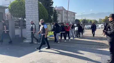 Düzce'de masaj salonlarına yönelik fuhuş operasyonu: 5 kişi cezaevine gönderildi