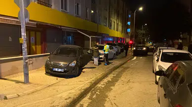 Eskişehir'de dehşet anları: İki aracın çarpıştığı kazada 7 kişi hastanelik oldu