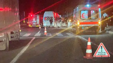 Adıyaman'da tarım işçilerini taşıyan minibüs kaza yaptı: 15 yaralı