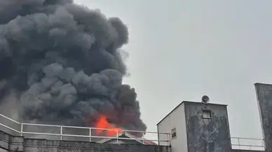 Bayrampaşa'daki sanayi sitesinde korkutan alevler