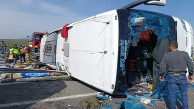 Manisa'da feci kaza: Tur otobüsü devrildi, çok sayıda can kaybı var