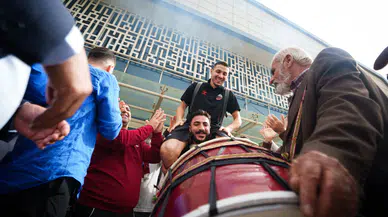 Bursa deplasmanından zaferle dönen Mardin 1969 Spor'a havalimanında büyük coşku