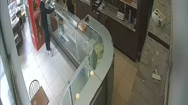 Minik Berk'in umutlarına darbe: Tedavi kumbarasını çaldılar
