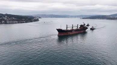 Boğaz'da kritik geçiş: İHA saldırısına uğrayan gemi İstanbul'a ulaştı