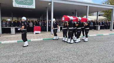 Sinop'taki tekne faciasında hayatını kaybeden polis memuru son yolculuğuna uğurlandı