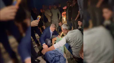 Kaza yerinde beklenmedik müdahale: Vali ve vekil yaralının yardımına koştu