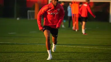 Burak Yılmaz yönetimindeki Çorum FK'da Göztepe mesaisi start aldı