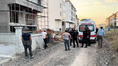Kütahya'da korkunç kaza: Çatıdan düşen işçi yaşam mücadelesi veriyor