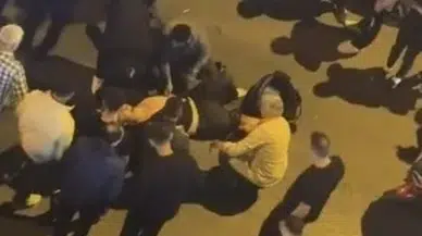 Esenler'de gece yarısı dehşeti: Cadde ortasında silahlı çatışma