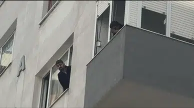 Kadıköy'de dehşet anları: 8 katlı binada yangın paniği