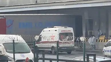 Esenyurt'taki depo faciası: İki dev aracın arasında can verdi