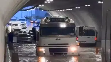 Sabiha Gökçen'de ulaşımı felç eden sağanak: Tünel sular altında kaldı