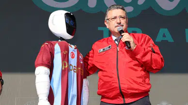Trabzon'da bilim rüzgarı: Yapay zekalı robotla görkemli açılış