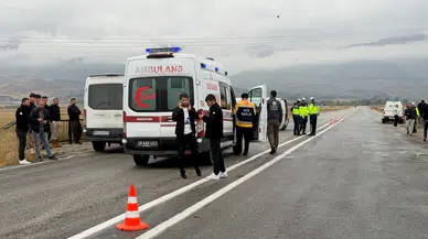 Yüksekova'da öğrenci servisi kaza yaptı: 12 yaralı