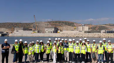 Geleceğin enerji liderleri Akkuyu'da nükleer teknolojiyi mercek altına aldı