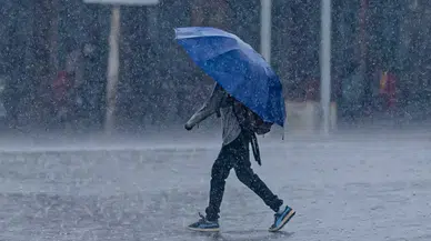 Meteoroloji'den kuvvetli sağanak ve toz taşınımı uyarısı: Birçok ilde alarm
