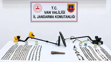 Van'da Roma dönemine ait 529 sikke ele geçirildi: 1 kişi hakkında işlem başlatıldı