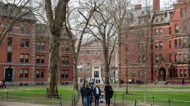 Pentagon’dan Harvard’a askerî eğitim freni: Programlar tamamen sona eriyor