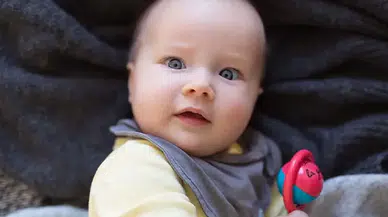 Bilim şaşkın: İki aylık bebekler düşündüğümüzden çok daha fazlasını yapıyor