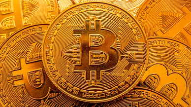 Kripto para piyasasında yeni dönem: Balinalar ve kurumlar Bitcoin topluyor